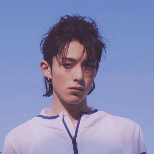 新瓜最新爆料王鹤棣视频,揭秘背后惊人真相! 第1张 新瓜最新爆料王鹤棣视频,揭秘背后惊人真相! 第1张